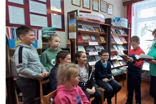 Литературный час «Манǎçми Хусанкай» в Чуманкасинской сельской библиотеке