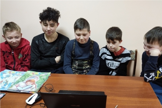 Познавательный час «Безопасный Интернет – хороший Интернет» в Хорнойской сельской библиотеке