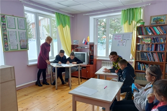 "Солдатом быть- родине служить" игра- викторина в Сыбайкасинской библиотеке