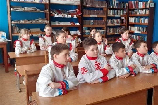 Интеллектуальная игра ”Родное слово, родная речь” в Юнгиской сельской библиотеке