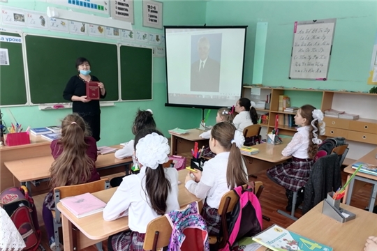 Краеведческий час «Таланты родного края» в Анаткасинской сельской библиотеке