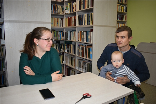 Празднично-развлекательная программа «При солнышке тепло, при мамочке добро» к Международному женскому дню