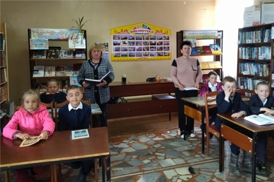 Познавательный час «Международный день музеев» в Тораевской сельской библиотеке