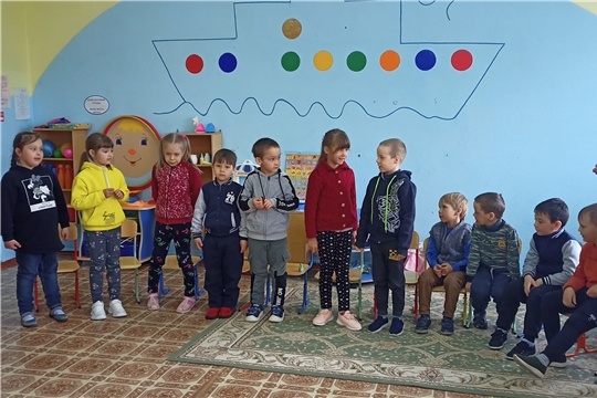 Познавательно-игровой час «Праздничный парад загадок, сказок и шарад»