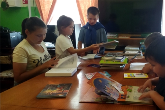 Громкое чтение “Любимые наши книжки” в Тойгильдинской сельской библиотеке