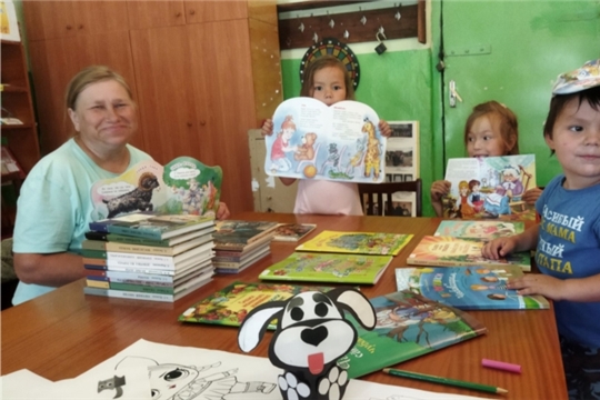  Беседа + чтение “Путешествие в мир новой книги” в Тойгильдинской сельской библиотеке