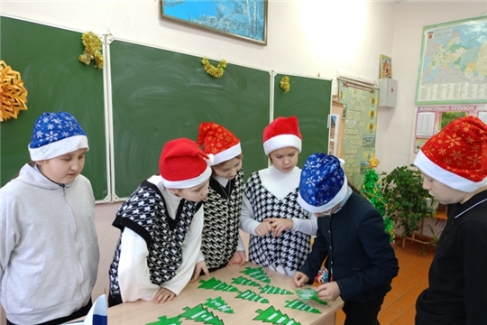 Познавательно-развлекательная игра «Новый год» в Шатьмапосинской сельской библиотеке