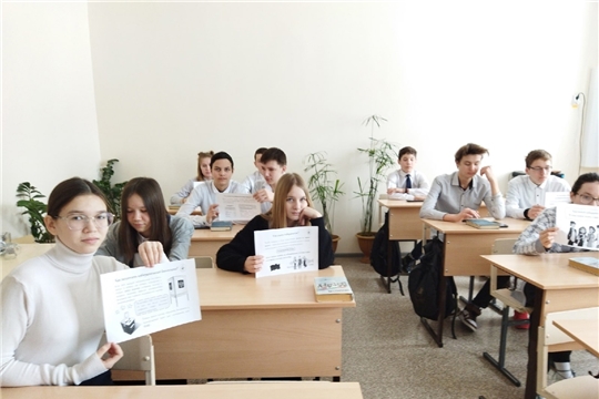 Познавательная беседа "Мы будущие избиратели" в Новоатайской сельской библиотеке