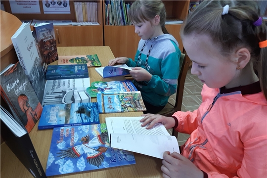 Час громкого чтения "Твои друзья писатели и книги" в Черепановской сельской библиотеке
