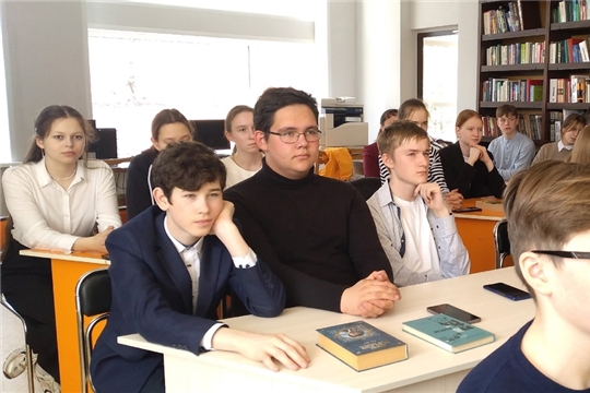 Литературный час «Страница большой жизни» в Центральной библиотеке
