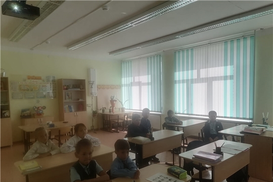 Викторина "Папины профессии" в Атнарской сельской библиотеке