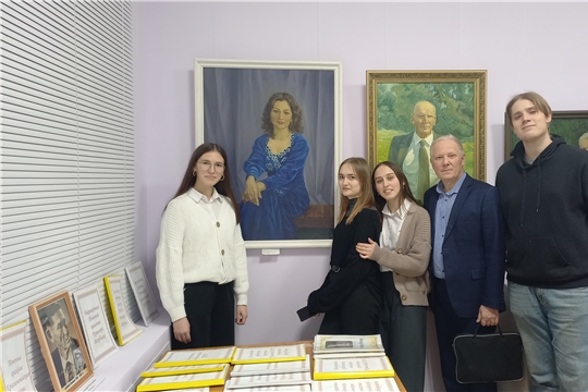 Преподаватели и студенты Чебоксарского музыкального училища им. Ф.П. Павлова посетили краеведческий народный музей