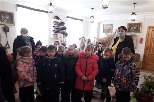 Воспитанники детского сада в музее