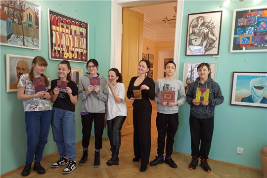 В дни школьных каникул в художественной галерее имени Ю.А.Зайцева был проведён цикл мероприятий "Дни творчества". 