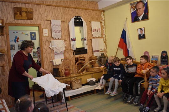 Знакомство детей с предметами старинного русского быта.