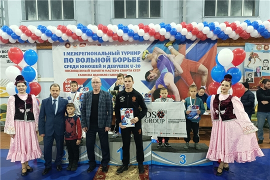 Алексеев Владимир-бронзовый призер межрегионального турнира по вольной борьбе в Казани