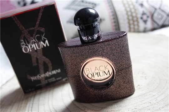 Роскошный парфюм Tom Ford White Patchouli и Yves Saint Laurent Black Opium на маркетплейсе Ozon
