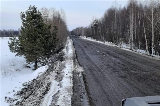 В Порецком районе приводят в порядок разрушенные большегрузами дороги