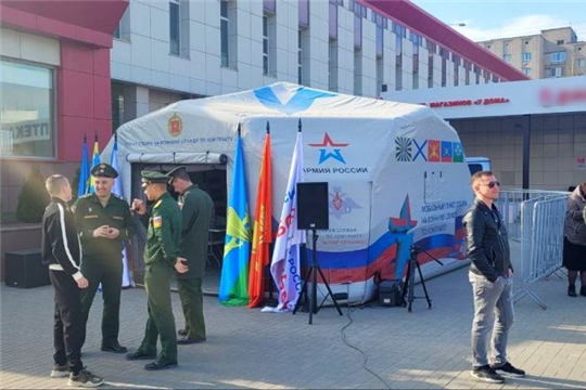 Минобороны приглашает воинов-контрактников