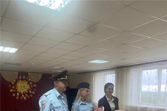 С подарками в Детский дом
