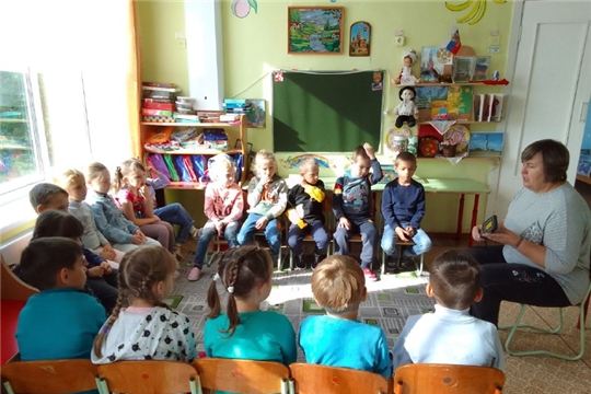 Познавательный час "Пусть всегда будет Мир"