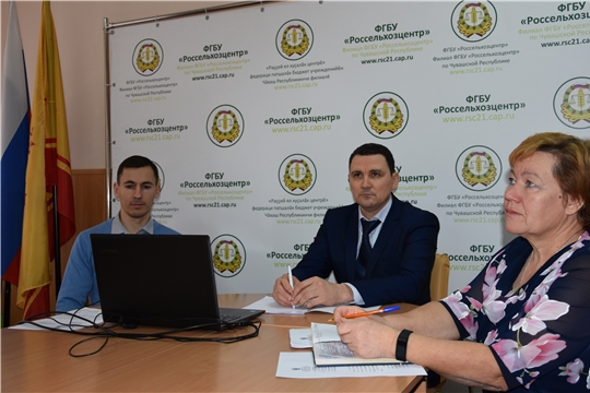За информационной поддержкой по вопросам сбора, транспортировки и утилизации тары из-под пестицидов - в Россельхозцентр