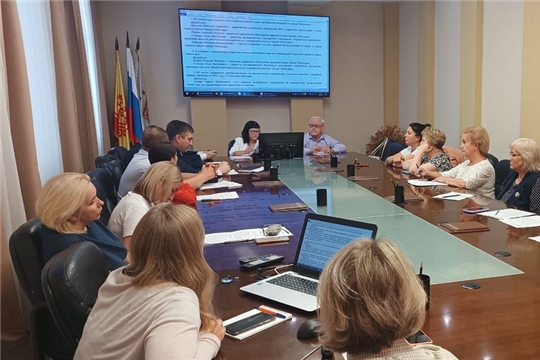 В городской трехсторонней комиссии