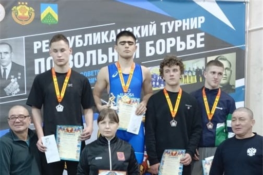 НЕ ИЗМЕНЯЯ ТРАДИЦИЯМ, БЫТЬ СРЕДИ ЛУЧШИХ 