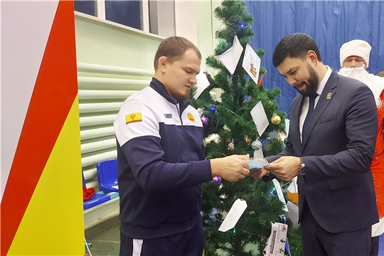 ЗАСЛУЖЕННЫЕ В БОРЬБЕ НАГРАДЫ
