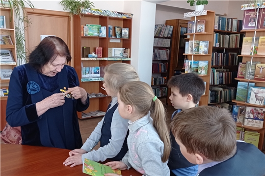 В Туванской сельской библиотеке им. Г. И. Фёдорова состоялась встреча с членом Союза писателей Чувашской Республики Тамарой Назаровой - Афанасьевой