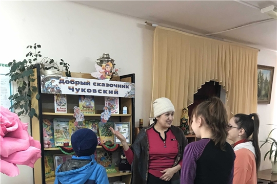 Библиографический обзор и мини-викторина «В стране Чукоккале» в Шумерлинской сельской библиотеке в рамках Недели детской книги