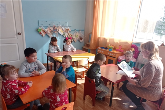Туванская сельская библиотека им. Г. И. Фёдорова для воспитанников детского сада "Буратино" провела познавательный час "В мире русских былин"