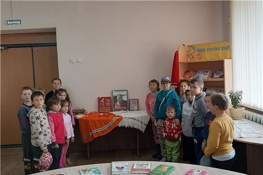 Краеведческий час «Чувашские народные промыслы» в Нижнекумашкинской сельской библиотеке