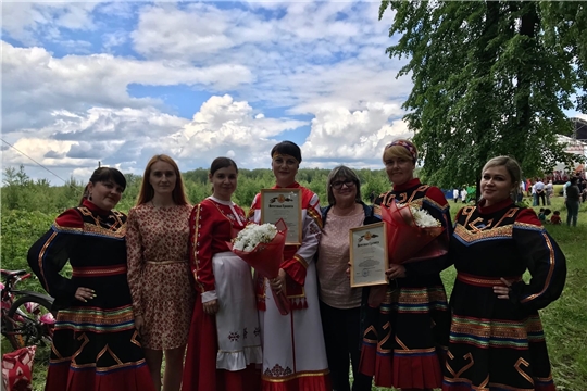 Участие межпоселенческой библиотеки на  празднике  «Акатуй» в Шумерлинском муниципальном округе 