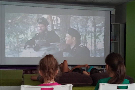 В Торханской сельской библиотеке прошел показ кинофильма «Т-34»