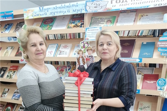 Ходарская сельская библиотека принимает участие в акции "Дарите книги с любовью"