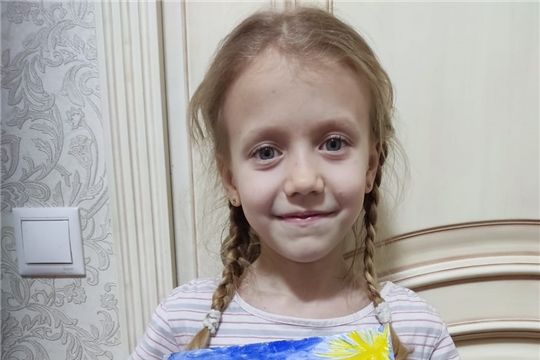 Участие Егоркинской библиотеки в конкурсе детских рисунков и фотографий «Чāваш çемьинчи телейлě ачалāх»