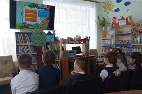Познавательный час «Такие удивительные животные» в Туванской сельской библиотеке им. Г. И. Фёдорова