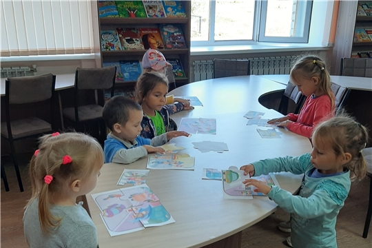 Урок безопасности «В стране дорожных знаков»