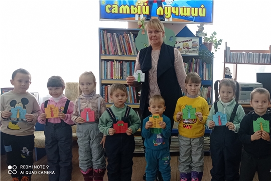 Час общения «Мой папа самый лучший» в Туванской сельской библиотеке им. Г. И. Фёдорова