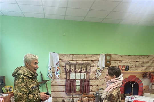 "От куда мы , кто наши предки?" в Большеалгашинсой библиотеке прошла экскурсия по музею.