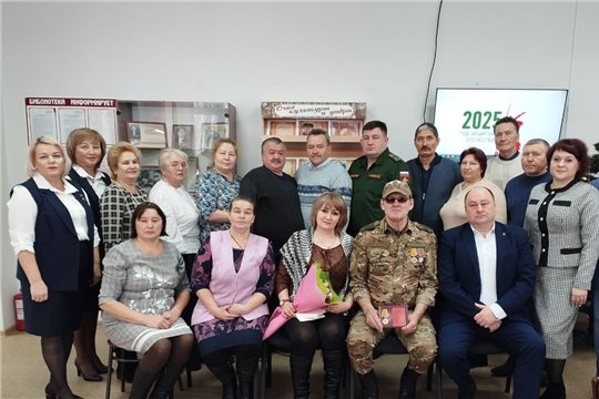 В Ходарской сельской библиотеке имени Вениамина Федоровича Николаева состоялось торжественное мероприятие «Награда нашла своего героя»