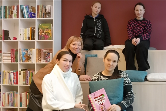 Открытые двери ТОПа. Территория общения подростков в Юманайской сельской библиотеке