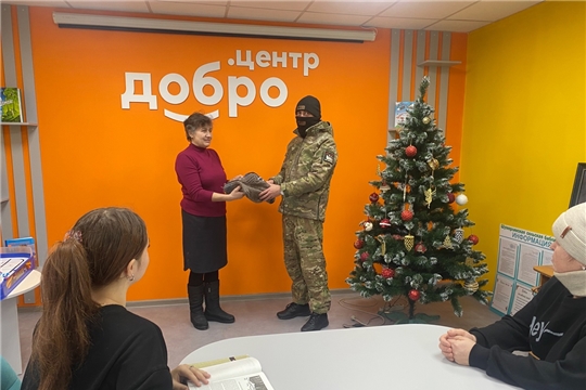 Участник СВО посетил Шумерлинскую сельскую библиотеку