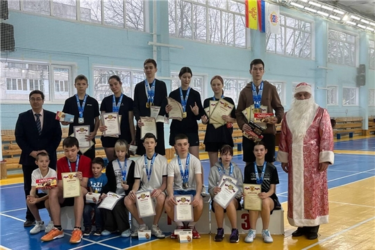 С 18 по 19 января 2025 года в АУ ДО "СШ №1" прошел Городской новогодний турнир на призы "Деда Мороза" среди юношей и девушек 2008 г.р. и моложе