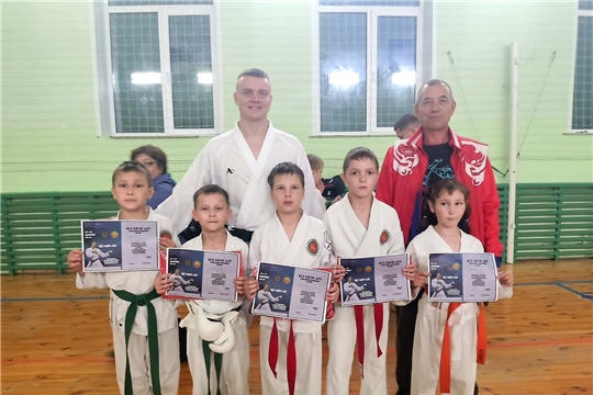 Многократный Чемпион мира по каратэ Максим Садовников провел тренировочный семинар в Чебоксарах!