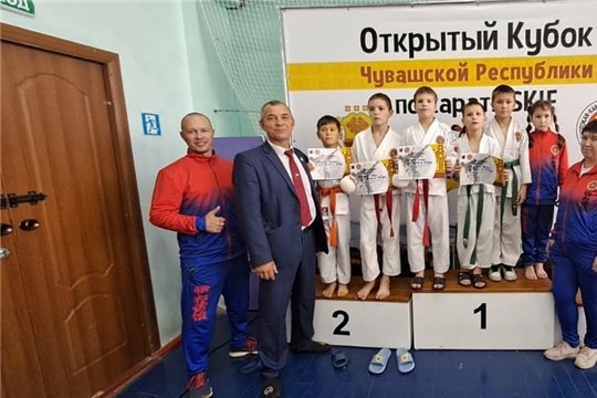 Воспитанники БУ ДО «СШ №11» завоевали медали на Открытом Кубке по всестилевому каратэ!