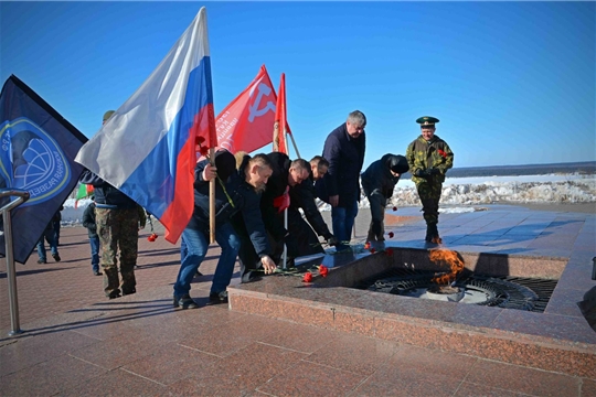 Всероссийская акция «Своих не бросаем». Ветераны конфликта в Афганистане и Чечне 10 марта организовали в Чебоксарах автопробег в поддержку солдат операции на Украине и присоединились к Всероссийской акции «Своих не бросаем»