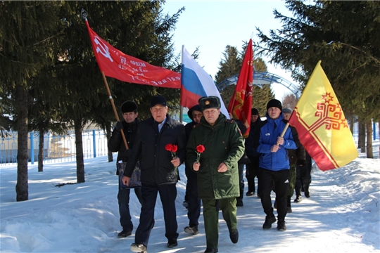 В Моргаушском районе  жители села присоединились к флешмобу в поддержку Российских Вооруженных Сил.