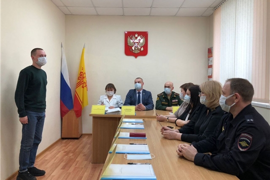 6 апреля военном комиссариате г. Канаш, Канашского и Янтиковского районов под  председательством главы администрации Канашского района - Председателя призывной комиссии состоялась медицинская и призывная комиссия.